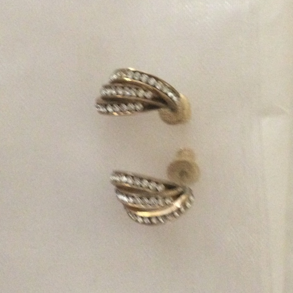 Stud elegant earring